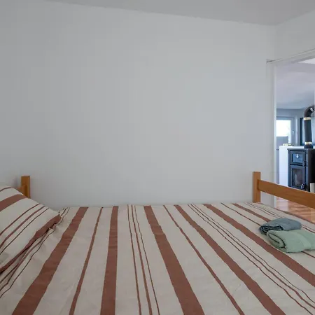 Дом отдыха 3 Bedroom In Peruski