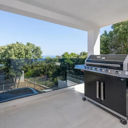 3 Bedroom In 別荘 *